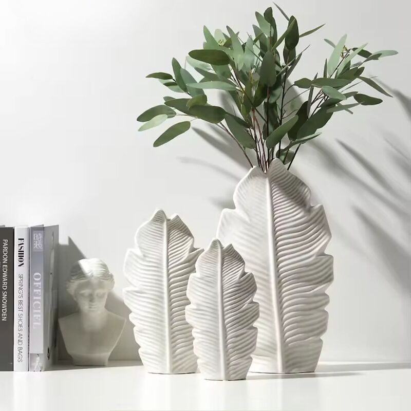Briora Nordic Leaf Ceramic Vase